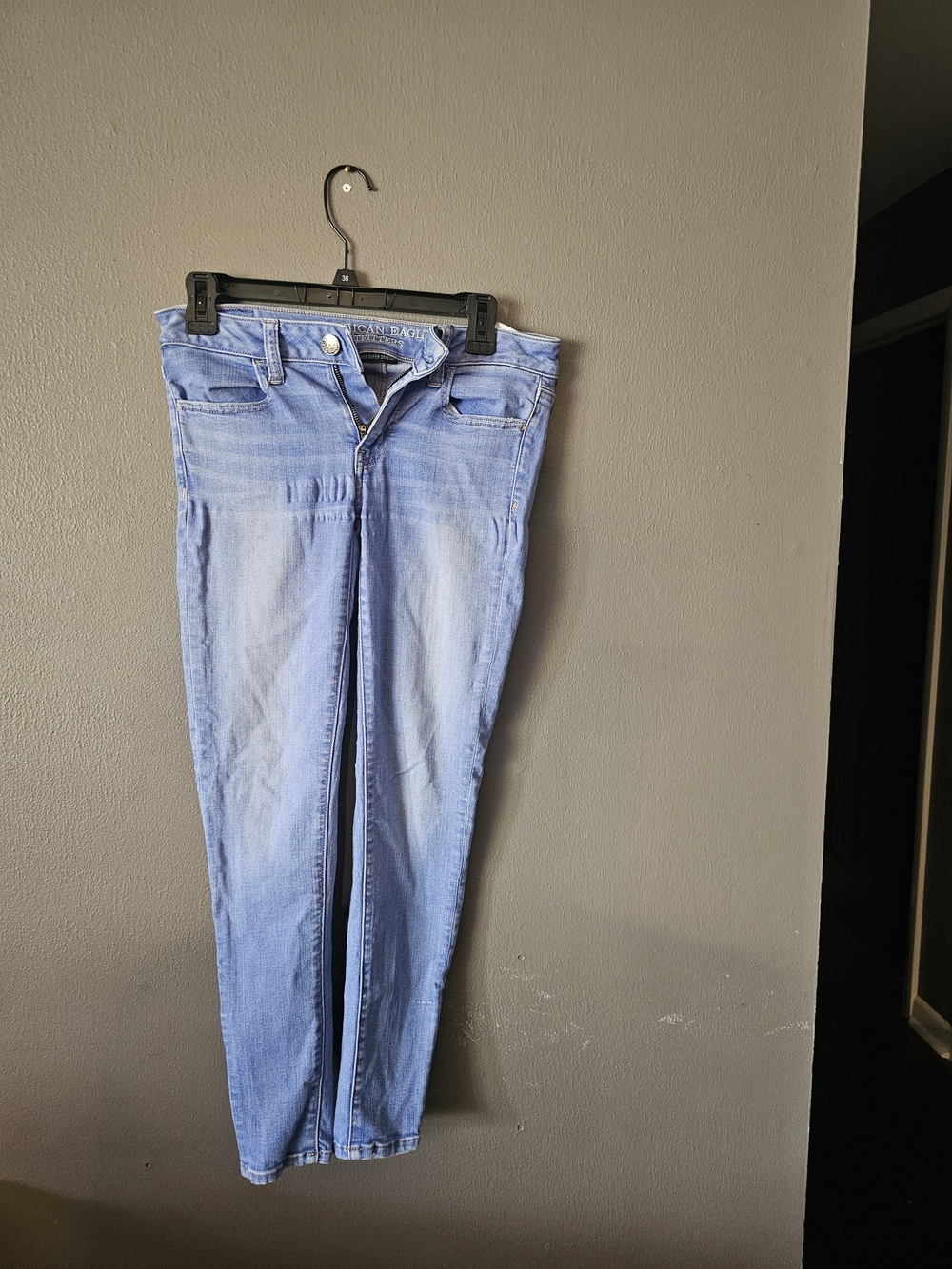 American Eagle Outfitters Light Wash Stretch Skinny Jeggings